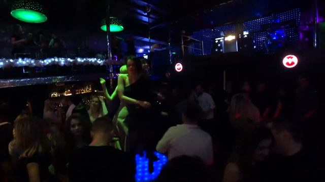 Яркая вечеринка в Disco radio hall