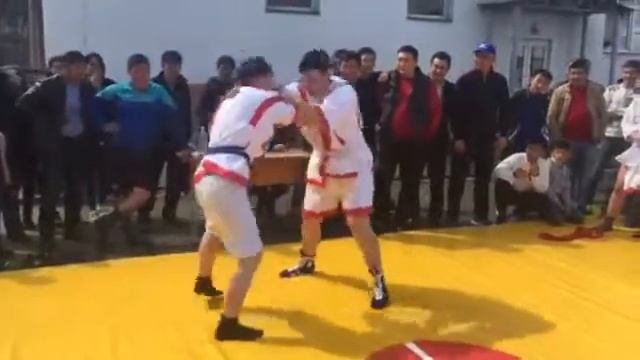 1993 года 103 кг против 1999 года 75кг смотреть онлайн