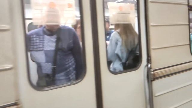 Поездка на Казанском метро смотреть онлайн