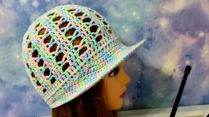 Летняя кепочка крючком. Козырек для начинающих.