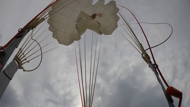 Прыжок с парашютом Д-1-5-У смотреть онлайн