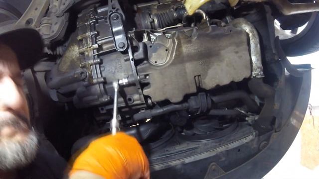 How to Remove Seat Oil Pan/Как снять масляный поддон Seat смотреть онлайн