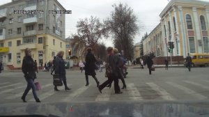 Скутерист-пешеход