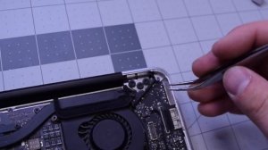 Macbook Air 13" 2012-2017 (A1466) - Speaker Replacement