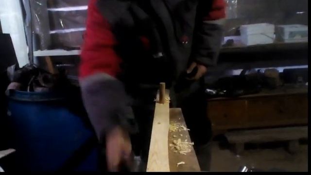 Самоделка для двуручной пилы,чтобы пилить в одного. смотреть онлайн