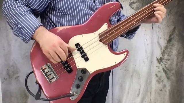 J Bass aged "Burgundy Mist Metallic" by Alnus Bass 2022 смотреть онлайн