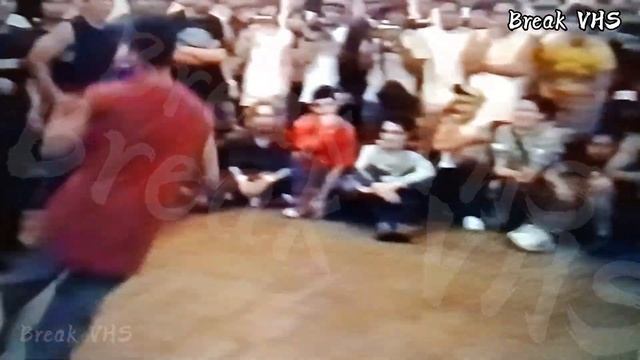 Bboy Omar vs Bboy Ronnie Ruen (Archive) смотреть онлайн