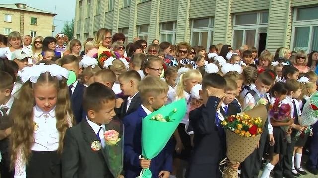 1 сентября. 2 школа . Новоорск 2017. 1 Г класс .