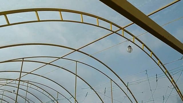 Обзор моей теплицы с двойной пленкой, дуги с профиля 40*40 смотреть онлайн
