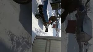 Мотороллер Муравей-чистим снег