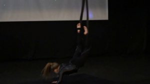 Воздушная гимнастка на стропах - Брынова Таисия