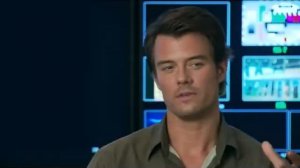 HEADLINER RU Джош Дюамель пробежался