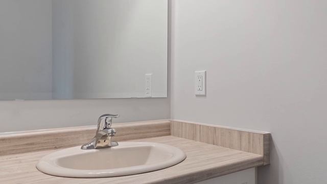 104 Sass Crescent, Paris смотреть онлайн