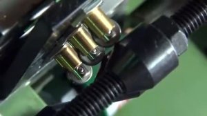 Автоматы для накатывания трубной резьбы резьбонакатными роликами.