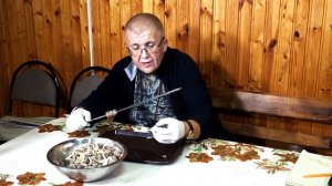 ШАШЛЫК из куриных сердечек на мангале.