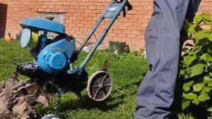 Работа двигателя культиватора крот