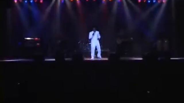 JULIUS 8 of 12 - STOP TO LOVE & NEVER TOO MUCH смотреть онлайн