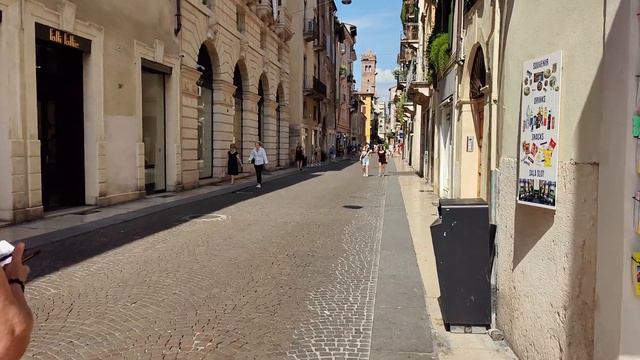 Italy vlog - Verona - Walking in the Old Town - 4K - 2023 #verona #italy
