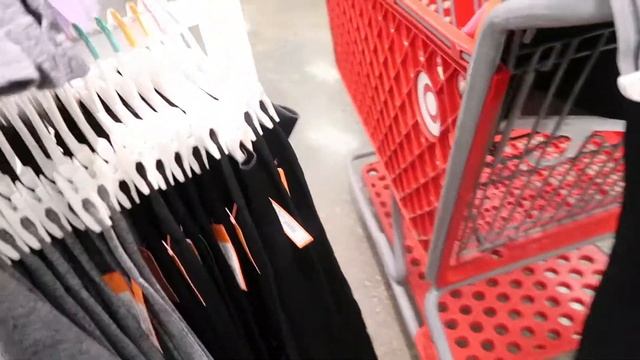 VLOG ~ LUNCH WITH BAE + BIRTHDAY SHOPPING + BIRTHDAY PREP