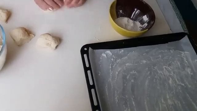 Ватрушки с малиной