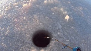 Зимняя рыбалка на озере Сямозеро.  Карелия.