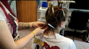 КАК РАСЛЕСТИ НАТУРАЛЬНЫЕ ДРЕДЫ | расплетание дред