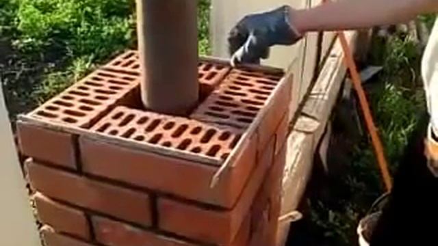 Забор с кирпичными столбами