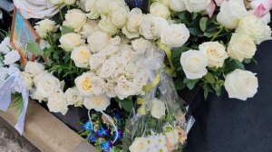 снова слезы на могиле Юрия Шатунова / Троекуровское кладбище сегодня 14.04.2024