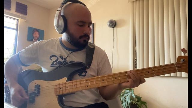 CLUBZ - Popscuro (Bass Cover) смотреть онлайн