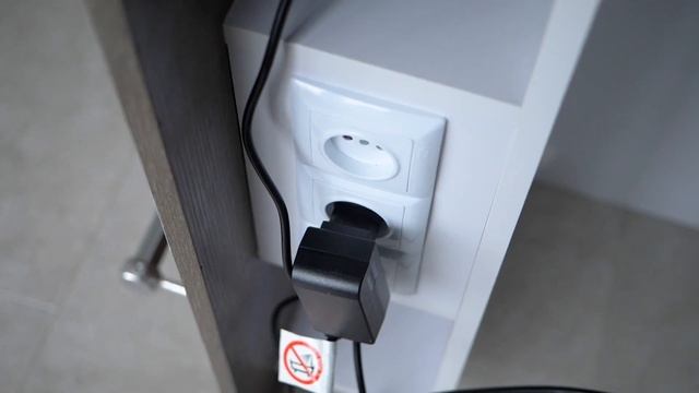 Робоче місце перукаря М424 смотреть онлайн