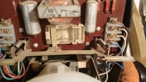 Разбираем стационарный телефонный аппарат СССР ТАСт-70 в поисках цветных и драгоценных металлов