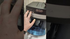 Кофемашина DeLonghi ESAM 3000 В Magnifica
