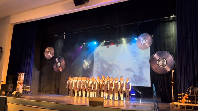 Если друг оказался вдруг - поют дети Концерт