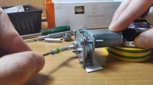 Работа самодельного шарнира неравных угловых скоростей (кардана)