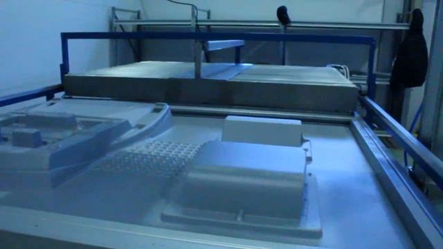 Вакуум формовочное оборудование запуск и работа (Vacuum forming equipment launch and work)