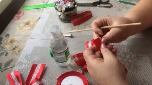 Банты на елку своими руками. Мастер класс: как сделать новогодний бант из ленты