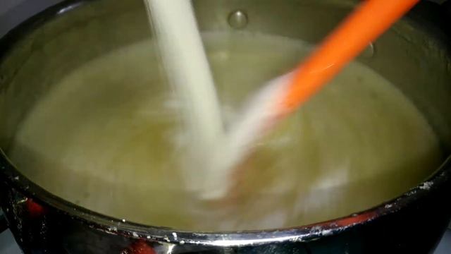 Бисквитный торт с яблочным муссом. смотреть онлайн