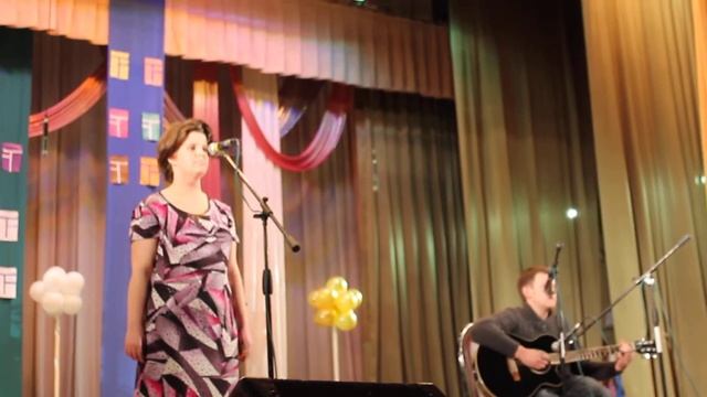 День Инвалида в Новоуральске. Поют Олег Федчук и Алёна Коновалова. смотреть онлайн