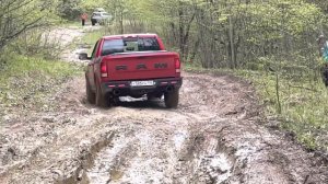 Off road dodge ram. Короткая дорога Мезмай - Лагонаки.