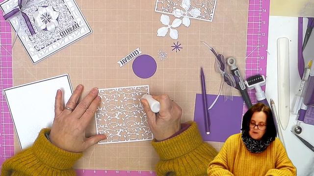 Precious Marieke Leaf Frame & Elizabeth Crafts Clematis Card смотреть онлайн