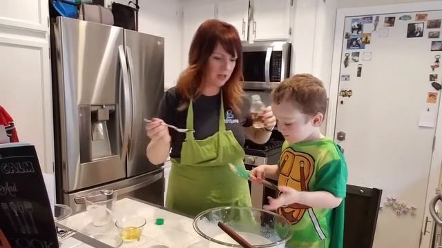 Cooking with Accents  Superheros   OATMEAL BREAKFAST BARS