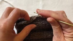 Соединение переда и спинки свитера.