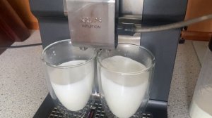 KRUPS Intuition Preference+ EA875U - Parzenie 2 kaw Latte Macchiato