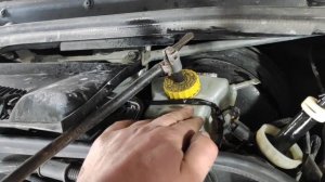 Как заменить тормозную жидкость в гаражных условиях на примере BMW X5 E53 2005