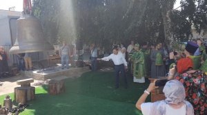 Самый большой колокол казанского собора. 3 тонны. Первые удары. Епископ Леонтий, Андрей Трифонов.