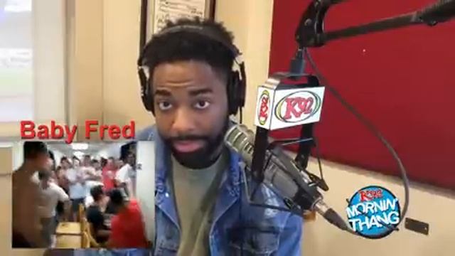 The K92 Mornin' Thang Eats Raw Onions смотреть онлайн