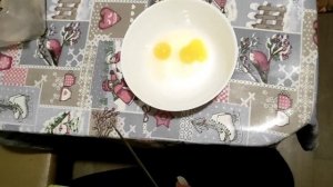 Почему перепелиные яйца не пользуются спросом? Как же чистить эту мелочь? Ценность скорлупы.