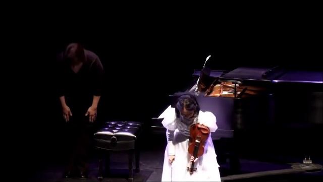 Mercedes Cheung Violin Solo [2] Vieuxtemps [Encore] Paganini "Spotlight Gala Concert 2011" смотреть онлайн