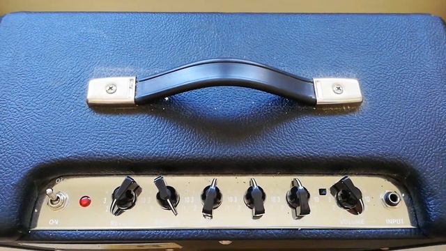 Amp Volume Goes to 12! смотреть онлайн