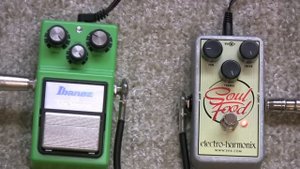 Ibanez Tube Screamer TS 9 Vs Electro Harmonix Soul Food Overdrive Pedal Shootout